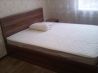 Продам двухспальную деревянную кровать с матрацем